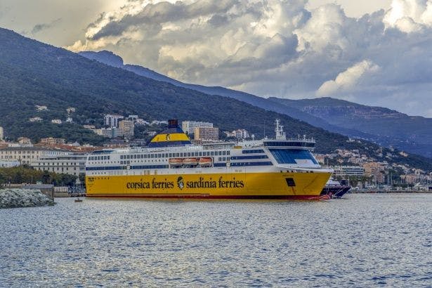 Ferry Tolón Mallorca (Alcudia)